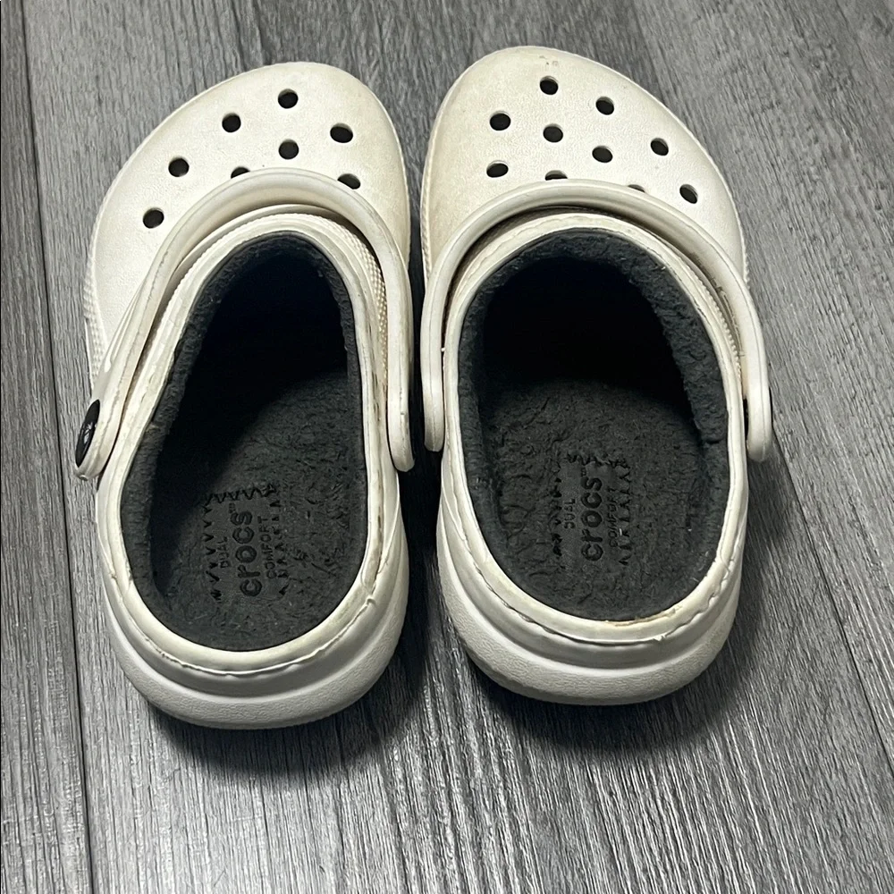 CROCS classic Kids lined slip on shoes / size C8